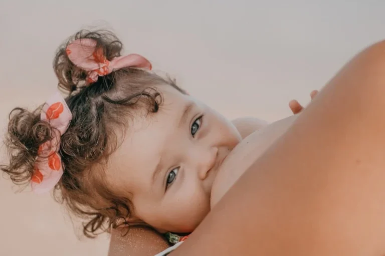 8 Scientific Breastfeeding Benefits